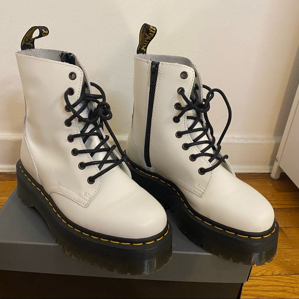 Dr. Martens Jadon Smooth Leather Platform Boots